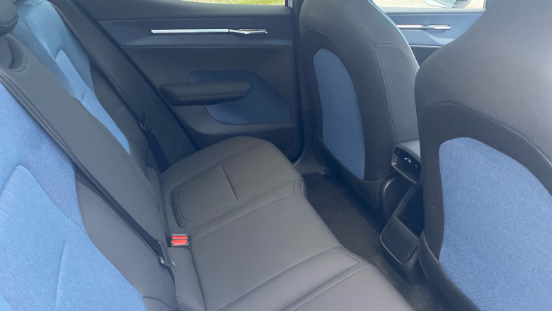 Volvo EX30 200kW SM Extended Range Ultra 69kWh 5dr Auto Electric Estate